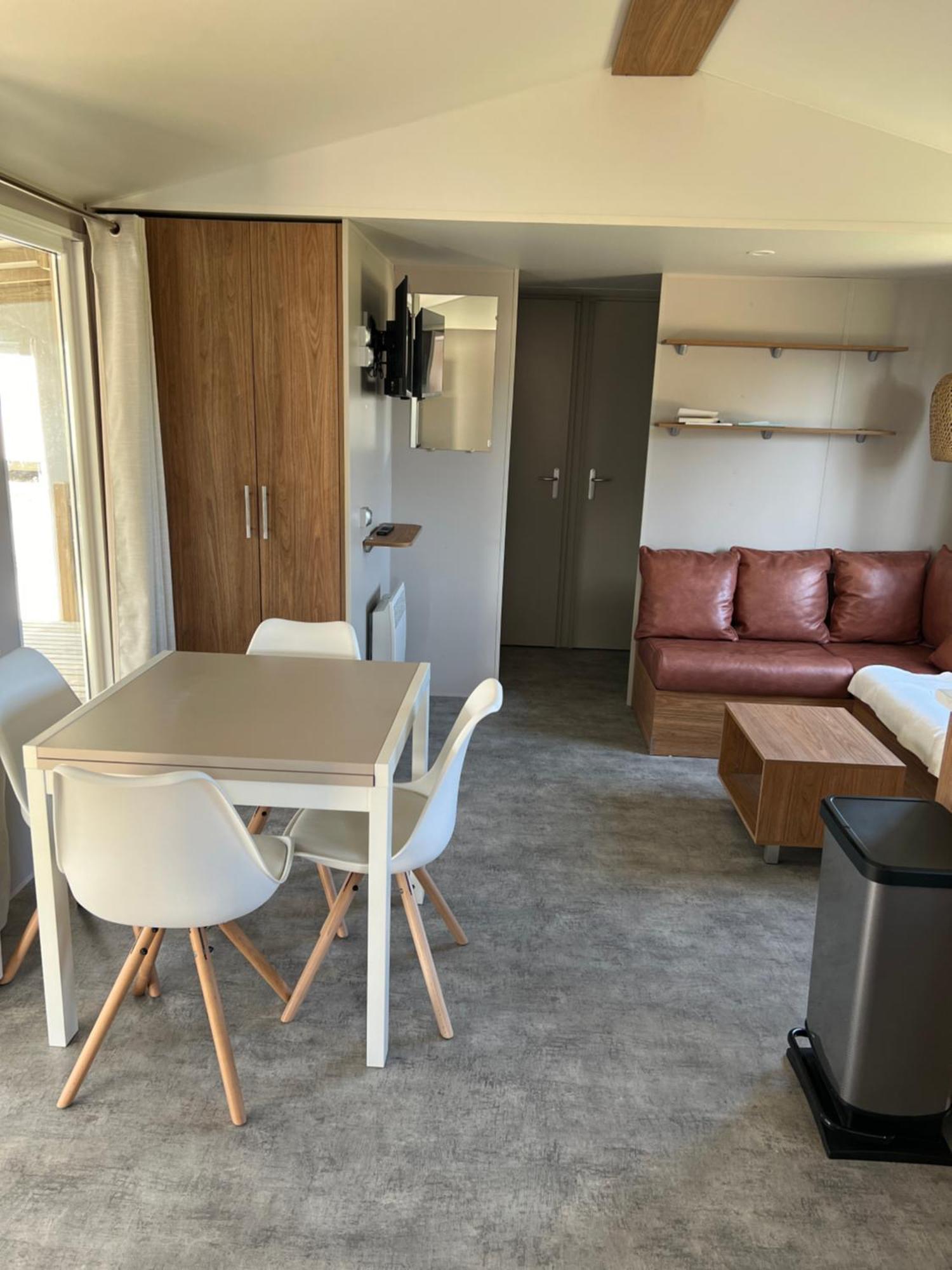 Mobil Home Neuf 6 P Climatise A Hyeres A 200 M De La Mer Dans Camping 4 Etoiles Exterior foto